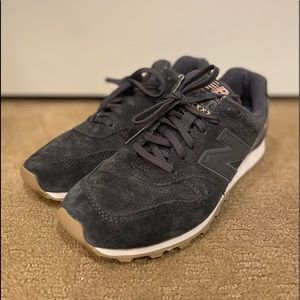 Women’s New Balance 696 Running Sneakers